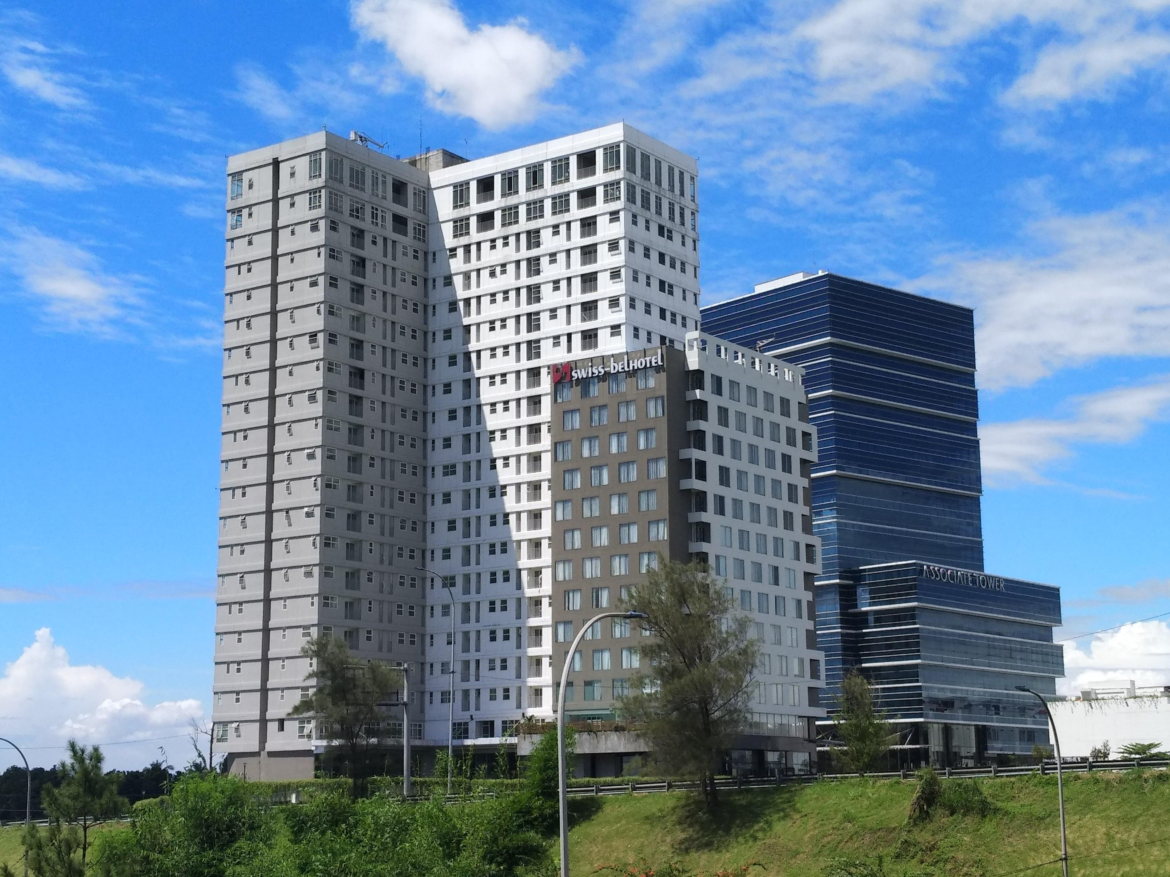 Swiss-Belhotel Serpong Exterior foto