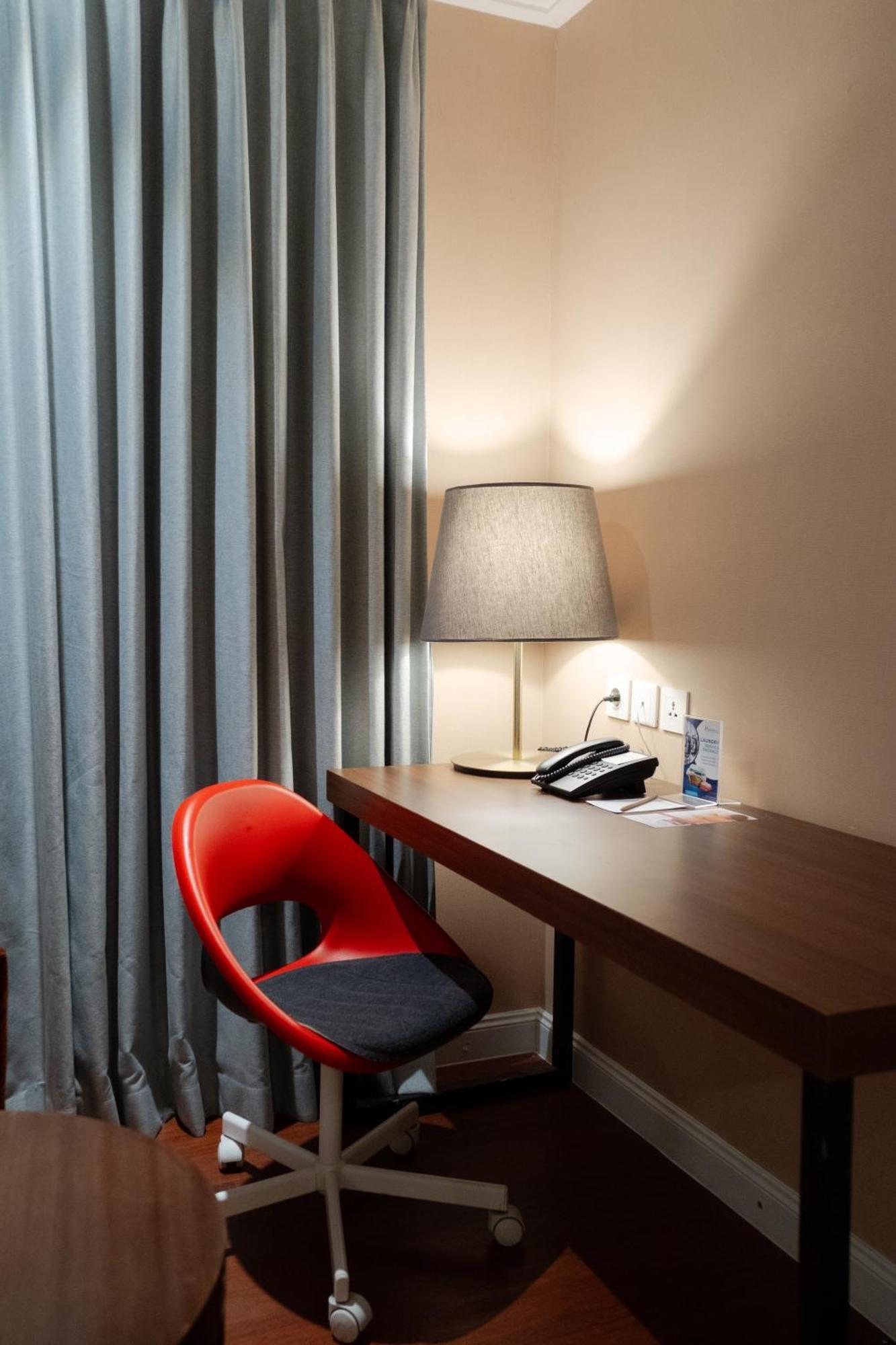 Swiss-Belhotel Serpong Exterior foto