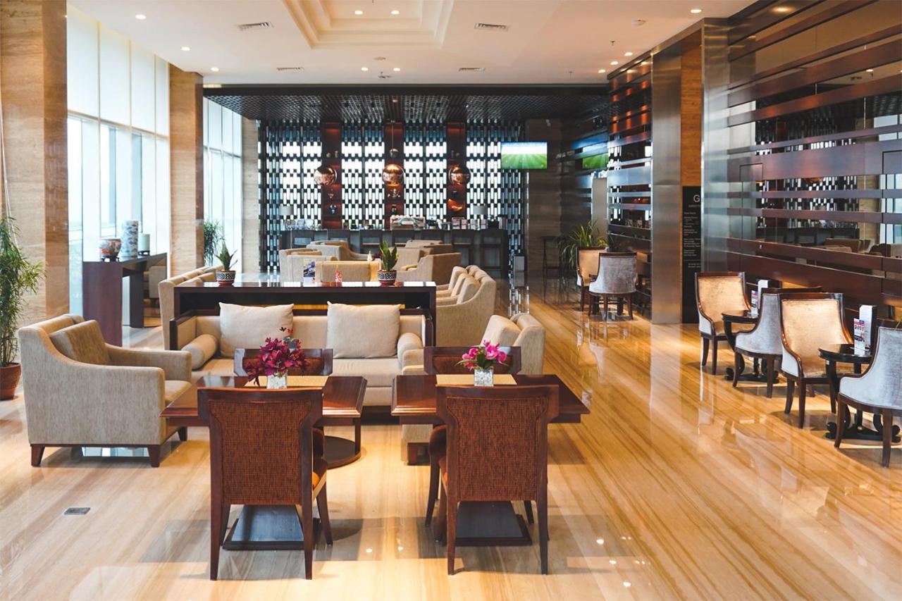 Swiss-Belhotel Serpong Exterior foto